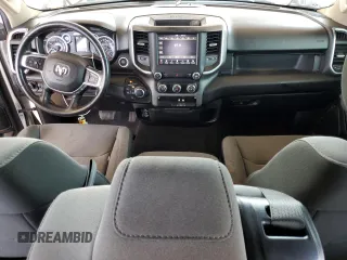 2019 Ram 1500 Big Horn z VIN 1C6SRFFT2KN780244, wystawiony jako Copart lot #60891565 z przebiegiem 117 269 mil mil oraz Czysty tytuł • Clean title. Historia ofert i sprzedaży dostępna na DreamBid. Obrazek 8.