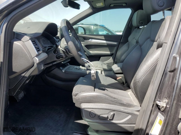 2020 Audi Q5 Premium with VIN WA1ANAFY9L2121900, listed as a Copart auction lot 45935195 with 58,796 mi miles and Salvage Title. Bid and sale history available at carsss.com. Image 7.