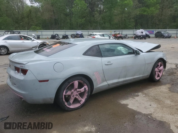 2012 Chevrolet Camaro 2LT z VIN 2G1FC1E39C9141498, wystawiony jako Copart lot #51538715 z przebiegiem 148 788 mil mil oraz Szkoda całkowita • Salvage title. Historia ofert i sprzedaży dostępna na DreamBid. Obrazek 3.