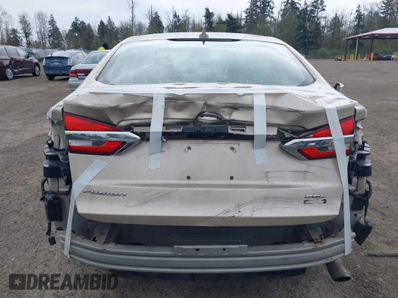 2019 Ford Fusion SEL with VIN 3FA6P0CD8KR256321, listed as a IAAI auction lot 41999502 with 67,500 mi miles. Bid and sale history available at carsss.com. Image 17.