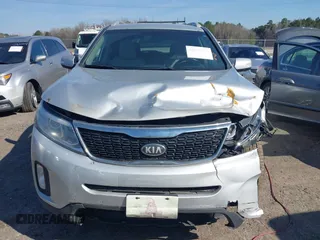 2014 Kia Sorento LX z VIN 5XYKT3A69EG437937, wystawiony jako IAAI lot #41834416 z przebiegiem 208 671 mil mil oraz . Historia ofert i sprzedaży dostępna na DreamBid. Obrazek 13.