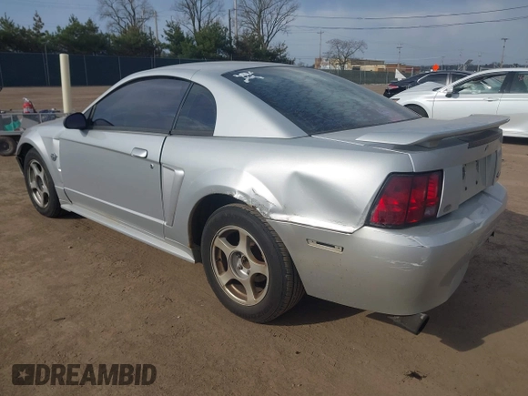 2004 Ford Mustang Standard with VIN 1FAFP40604F211340, listed as a IAAI auction lot 42071445 with Not provided miles and . Bid and sale history available at DreamBid. Image 3.