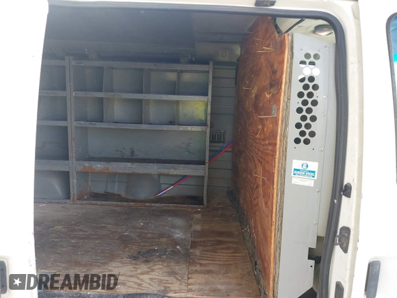 2005 Ford Econoline Cargo with VIN 1FTNE24L35HA46731, listed as a IAAI auction lot 41543863 with 179,541 mi miles. Bid and sale history available at carsss.com. Image 8.