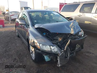 2009 Honda Civic EX-L z VIN 2HGFA16989H502560, wystawiony jako IAAI lot #41772703 z przebiegiem 110 788 mil mil oraz . Historia ofert i sprzedaży dostępna na DreamBid. Obrazek 1.
