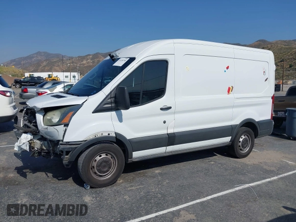 2015 Ford Transit z VIN 1FTNE1CM8FKB16085, wystawiony jako IAAI lot #42438768 z przebiegiem Nie podano mil oraz . Historia ofert i sprzedaży dostępna na DreamBid. Obrazek 15.