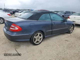 2005 Mercedes-Benz CLK-Class 5.0L with VIN WDBTK75J75F124223, listed as a Copart auction lot 74485264 with 0 mi miles and Non Repairable. Bid and sale history available at carsss.com. Image 3.