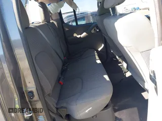2021 Nissan Frontier SV z VIN 1N6ED0EBXMN721100, wystawiony jako IAAI lot #41585852 z przebiegiem 50 919 mil mil oraz . Historia ofert i sprzedaży dostępna na DreamBid. Obrazek 8.