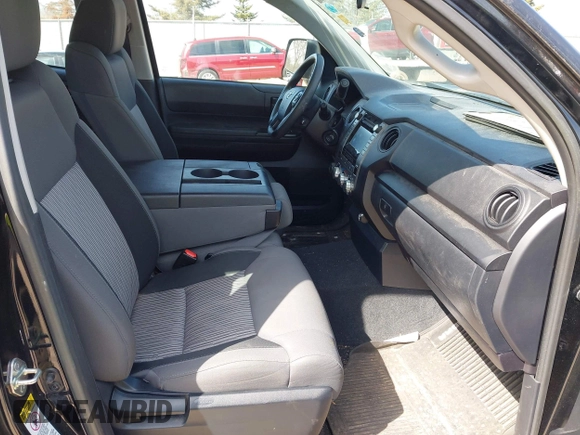 2017 Toyota Tundra SR с VIN 5TFUM5F13HX070078, выставлен на аукционе IAAI как лот 42050673 с пробегом 71 522 миль миль и . История ставок и продаж доступна на DreamBid. Изображение 5.