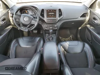 2019 Jeep Cherokee Trailhawk Elite z VIN 1C4PJMBN0KD427007, wystawiony jako Copart lot #57429735 z przebiegiem 54 070 mil mil oraz Szkoda całkowita • Salvage title. Historia ofert i sprzedaży dostępna na DreamBid. Obrazek 8.
