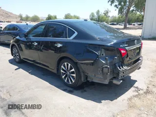 2017 Nissan Altima SV with VIN 1N4AL3AP7HC224570, listed as a IAAI auction lot 42620176 with 81,032 mi miles and . Bid and sale history available at DreamBid. Image 3.