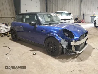 2020 MINI Hardtop Cooper with VIN WMWXR3C05L2L52899, listed as a Copart auction lot 46406985 with 81,038 mi miles and Salvage title. Bid and sale history available at DreamBid. Image 4.