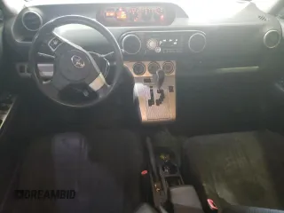 2010 Scion xB z VIN JTLZE4FE0A1116477, wystawiony jako Copart lot #52049585 z przebiegiem 172 510 mil mil oraz Szkoda całkowita • Salvage title. Historia ofert i sprzedaży dostępna na DreamBid. Obrazek 8.