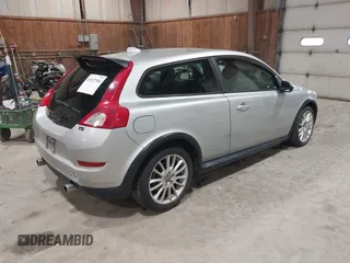 2011 Volvo C30 with VIN YV1672MK3B2193484, listed as a IAAI auction lot 41937304 with 188,295 mi miles and . Bid and sale history available at DreamBid. Image 4.
