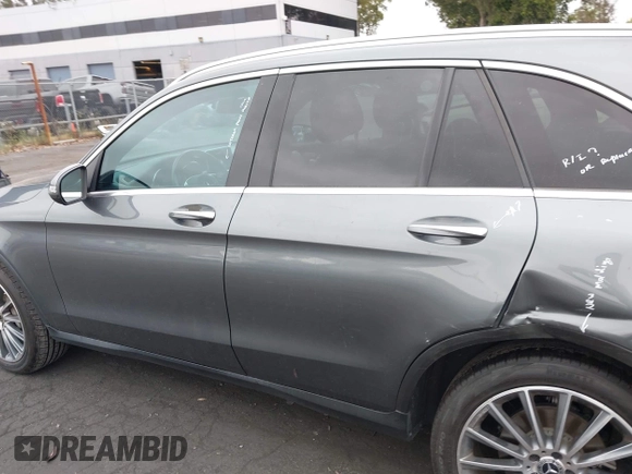 2018 Mercedes-Benz GLC 300 z VIN WDC0G4JB5JV045226, wystawiony jako IAAI lot #42420616 z przebiegiem 75 577 mil mil oraz . Historia ofert i sprzedaży dostępna na DreamBid. Obrazek 15.