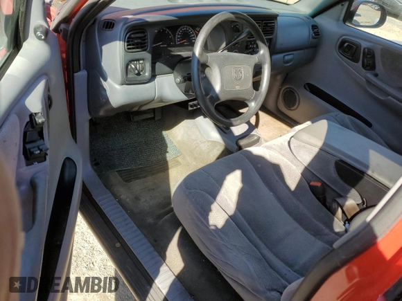 2000 Dodge Dakota SLT with VIN 1B7GG22X5YS700953, listed as a Copart auction lot 46275045 with 132,111 mi miles and Salvage Title. Bid and sale history available at DreamBid. Image 8.