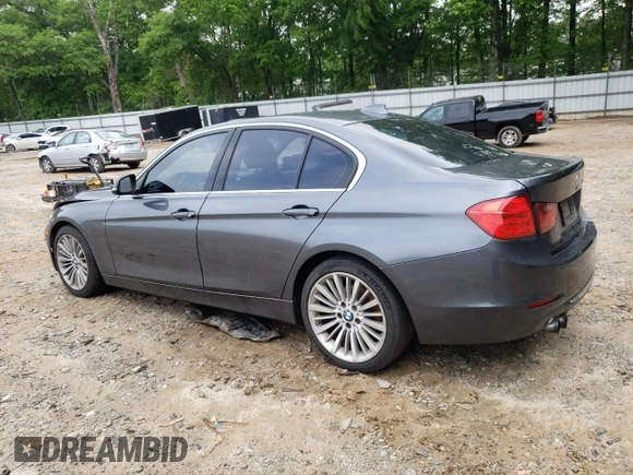 2013 BMW 3 Series 328i z VIN WBA3C1C51DF438527, wystawiony jako Copart lot #54416145 z przebiegiem 212 644 mil mil oraz Szkoda całkowita • Salvage title. Historia ofert i sprzedaży dostępna na DreamBid. Obrazek 2.