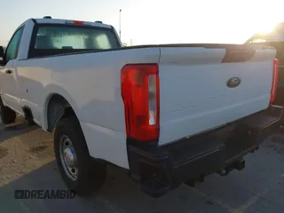 2023 Ford F-250 XL with VIN 1FTBF2AA6PEE09157, listed as a IAAI auction lot 42629266 with 15,571 mi miles and . Bid and sale history available at DreamBid. Image 3.