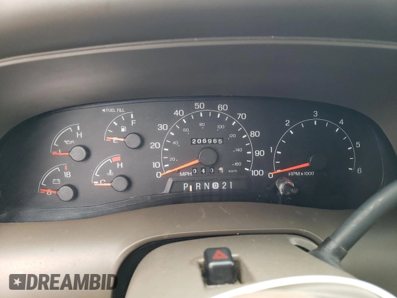 2001 Ford Excursion Limited z VIN 1FMNU43S41EC44930, wystawiony jako Copart lot #48939145 z przebiegiem 206 965 mil mil oraz Czysty tytuł • Clean title. Historia ofert i sprzedaży dostępna na DreamBid. Obrazek 9.