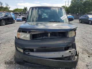 2005 Scion xB z VIN JTLKT324854000074, wystawiony jako Copart lot #52434605 z przebiegiem 480 748 mil mil oraz Szkody całkowita. Historia ofert i sprzedaży dostępna na DreamBid. Obrazek 5.