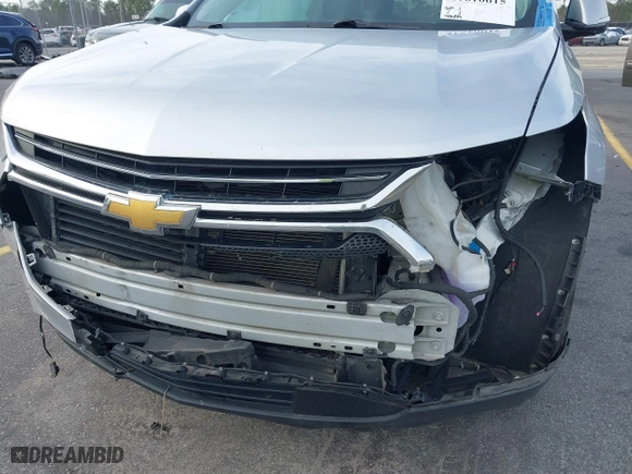 2019 Chevrolet Traverse LT Leather with VIN 1GNERHKW6KJ140036, listed as a IAAI auction lot 41610615 with 98,685 mi miles. Bid and sale history available at carsss.com. Image 6.