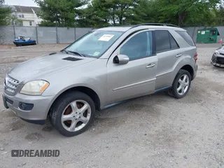 2008 Mercedes-Benz M 350 with VIN 4JGBB86E68A414745, listed as a IAAI auction lot 42199987 with Not Provided miles and . Bid and sale history available at DreamBid. Image 2.
