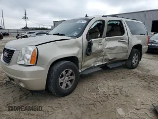 2014 GMC Yukon XL SLE with VIN 1GKS1HE01ER171408, listed as a Copart auction lot 85564714 with Not Provided miles and Salvage Title. Bid and sale history available at carsss.com. Image 1.