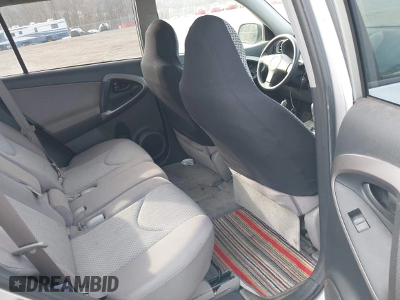 2007 Toyota RAV4 with VIN JTMBD33V675063719, listed as a IAAI auction lot 41911407 with 170,217 mi miles. Bid and sale history available at carsss.com. Image 8.