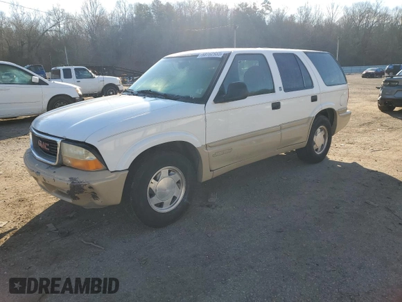 1998 GMC Jimmy SL with VIN 1GKCS13WXW2516025, listed as a Copart auction lot 88762955 with 140,381 mi miles and Salvage Title. Bid and sale history available at carsss.com. Image 1.