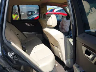 2015 Mercedes-Benz GLK-Class GLK 350 with VIN WDCGG8JB2FG349860, listed as a IAAI auction lot 41863818 with 1 mi miles. Bid and sale history available at carsss.com. Image 8.
