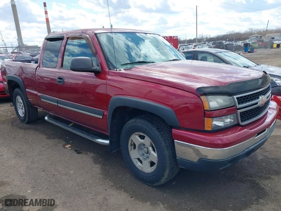 2006 Chevrolet Silverado 1500 LT2 with VIN 1GCEK19B86Z174901, listed as a IAAI auction lot 41871524 with 194,885 mi miles. Bid and sale history available at carsss.com. Image 1.