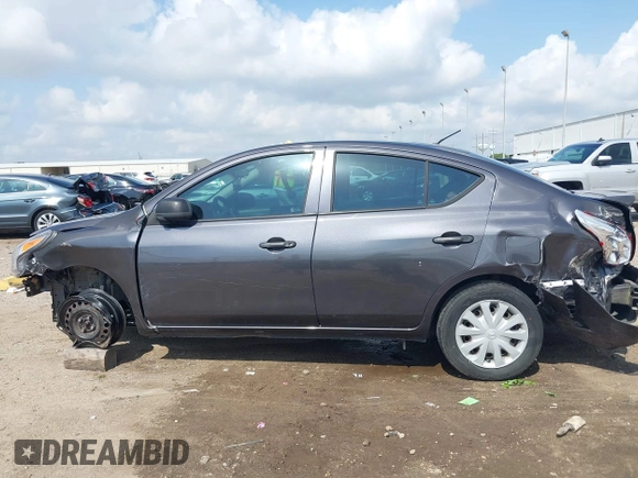 2015 Nissan Versa SV with VIN 3N1CN7AP8FL816679, listed as a IAAI auction lot 42081258 with 122,191 mi miles. Bid and sale history available at carsss.com. Image 14.