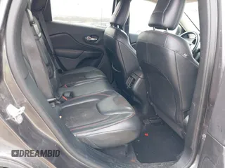 2016 Jeep Cherokee Trailhawk z VIN 1C4PJMBS4GW167650, wystawiony jako IAAI lot #41936549 z przebiegiem 218 000 mil mil oraz . Historia ofert i sprzedaży dostępna na DreamBid. Obrazek 8.