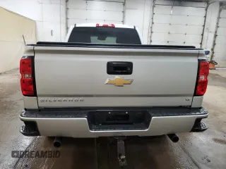 2018 Chevrolet Silverado 1500 LT with VIN 2GCVKRECXJ1106940, listed as a Copart auction lot 52320385 with 101,205 mi miles and Clean Title. Bid and sale history available at DreamBid. Image 6.