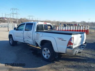 2009 Toyota Tacoma z VIN 5TEMU52N99Z621200, wystawiony jako IAAI lot #41318515 z przebiegiem 157 034 mil mil oraz . Historia ofert i sprzedaży dostępna na DreamBid. Obrazek 6.