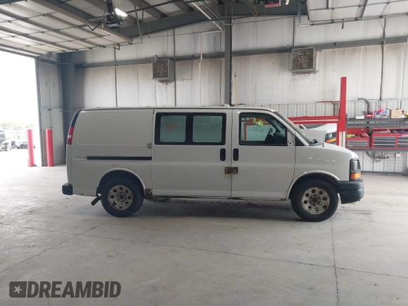 2012 Chevrolet Express Cargo with VIN 1GCSGAFX8C1176033, listed as a IAAI auction lot 42068630 with 260,289 mi miles and . Bid and sale history available at DreamBid. Image 13.