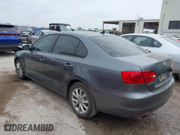 2012 Volkswagen Jetta SE with VIN 3VWDX7AJ5CM326405, listed as a IAAI auction lot 42135484 with 187,268 mi miles and . Bid and sale history available at DreamBid. Image 3.