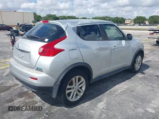 2014 Nissan Juke S with VIN JN8AF5MR5ET351215, listed as a IAAI auction lot 42208852 with 127,340 mi miles. Bid and sale history available at carsss.com. Image 4.