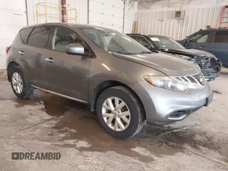 2013 Nissan Murano S z VIN JN8AZ1MW8DW308510, wystawiony jako IAAI lot #42359296 z przebiegiem 188 237 mil mil oraz . Historia ofert i sprzedaży dostępna na DreamBid. Obrazek 1.