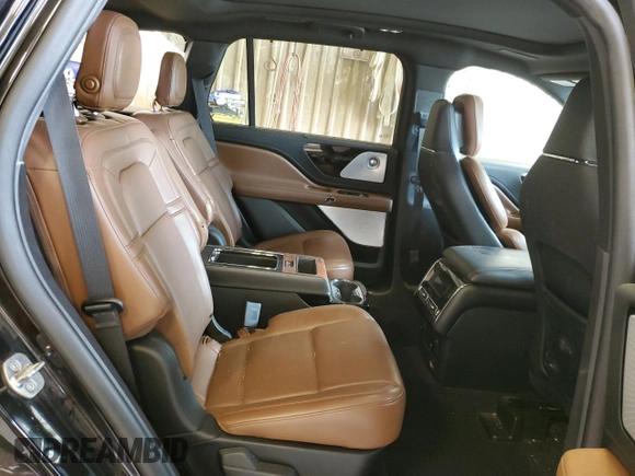 2020 Lincoln Aviator Reserve z VIN 5LM5J7WC2LGL28425, wystawiony jako Copart lot #56068124 z przebiegiem 82 282 mil mil oraz Szkoda całkowita • Salvage title. Historia ofert i sprzedaży dostępna na DreamBid. Obrazek 11.