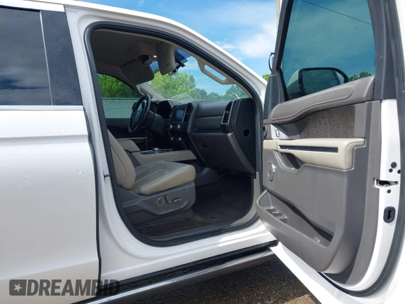 2018 Ford Expedition Max Limited with VIN 1FMJK1KT6JEA32611, listed as a IAAI auction lot 42430949 with 116,294 mi miles and . Bid and sale history available at DreamBid. Image 21.