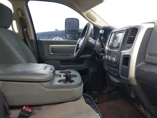 2016 Ram 2500 SLT with VIN 3C6UR5DL9GG210991, listed as a IAAI auction lot 41832164 with 215,098 mi miles. Bid and sale history available at carsss.com. Image 5.