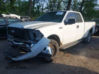 2004 Ford F-150 STX с VIN 1FTRX14W14FA10594, выставлен на аукционе IAAI как лот 42278746 с пробегом 285 096 миль миль и . История ставок и продаж доступна на DreamBid. Изображение 6.