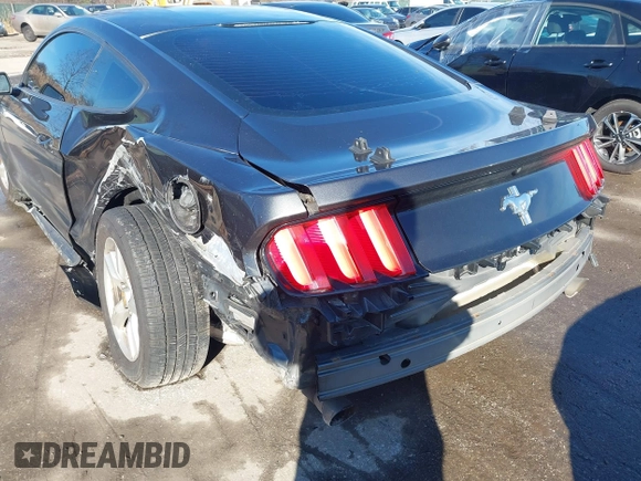 2017 Ford Mustang V6 z VIN 1FA6P8AM1H5224713, wystawiony jako IAAI lot #41208248 z przebiegiem 167 462 mil mil oraz . Historia ofert i sprzedaży dostępna na DreamBid. Obrazek 19.