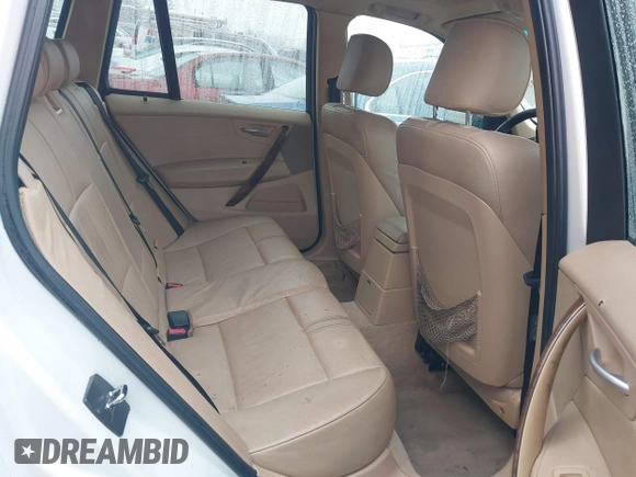2007 BMW X3 3.0si with VIN WBXPC934X7WF25718, listed as a IAAI auction lot 41421339 with 181,274 mi miles. Bid and sale history available at carsss.com. Image 8.