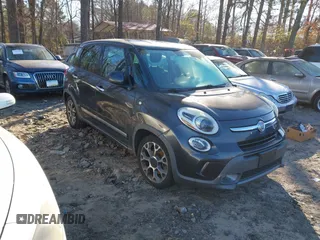 2014 FIAT 500L Trekking with VIN ZFBCFADHXEZ018139, listed as a IAAI auction lot 41224953 with 175,727 mi miles and . Bid and sale history available at DreamBid. Image 1.
