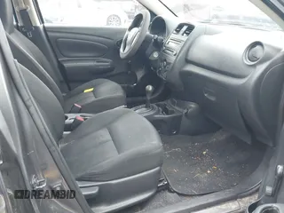 2017 Nissan Versa SV z VIN 3N1CN7AP3HL855554, wystawiony jako IAAI lot #42006848 z przebiegiem 155 485 mil mil oraz . Historia ofert i sprzedaży dostępna na DreamBid. Obrazek 5.