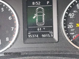2017 Volkswagen Tiguan S z VIN WVGAV7AX8HK019708, wystawiony jako IAAI lot #42208963 z przebiegiem 95 374 mil mil oraz . Historia ofert i sprzedaży dostępna na DreamBid. Obrazek 15.