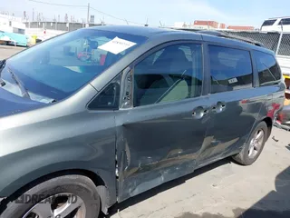 2013 Toyota Sienna LE AAS with VIN 5TDKK3DC8DS320002, listed as a IAAI auction lot 41839777 with 160,552 mi miles. Bid and sale history available at carsss.com. Image 15.