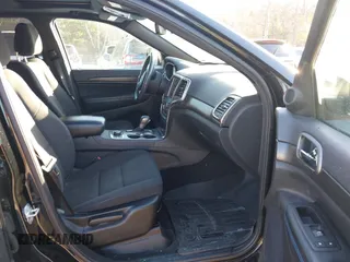 2018 Jeep Grand Cherokee Laredo E with VIN 1C4RJFAGXJC375588, listed as a IAAI auction lot 41406344 with 69,989 mi miles. Bid and sale history available at carsss.com. Image 5.