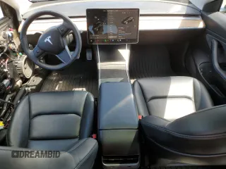 2020 Tesla Model 3 Performance z VIN 5YJ3E1EC8LF646755, wystawiony jako Copart lot #57224755 z przebiegiem 38 556 mil mil oraz Szkoda całkowita • Salvage title. Historia ofert i sprzedaży dostępna na DreamBid. Obrazek 8.